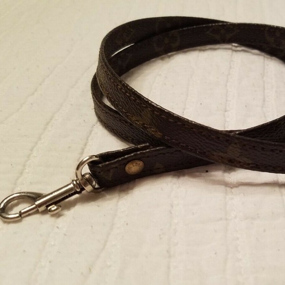 louis vuitton camera strap